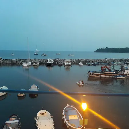 La Casa Di Titina * Procida